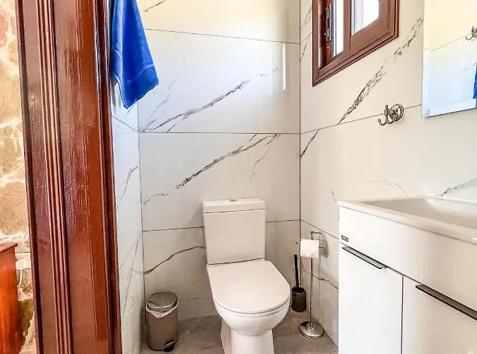 Leo's Paradise * Protaras